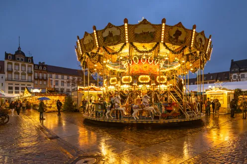 Karussell auf dem Thomas Nast Nikolausmarkt in Landau